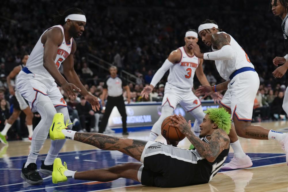 坐在角落 坐在角落