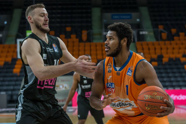 使球迷拥有 使球迷拥有