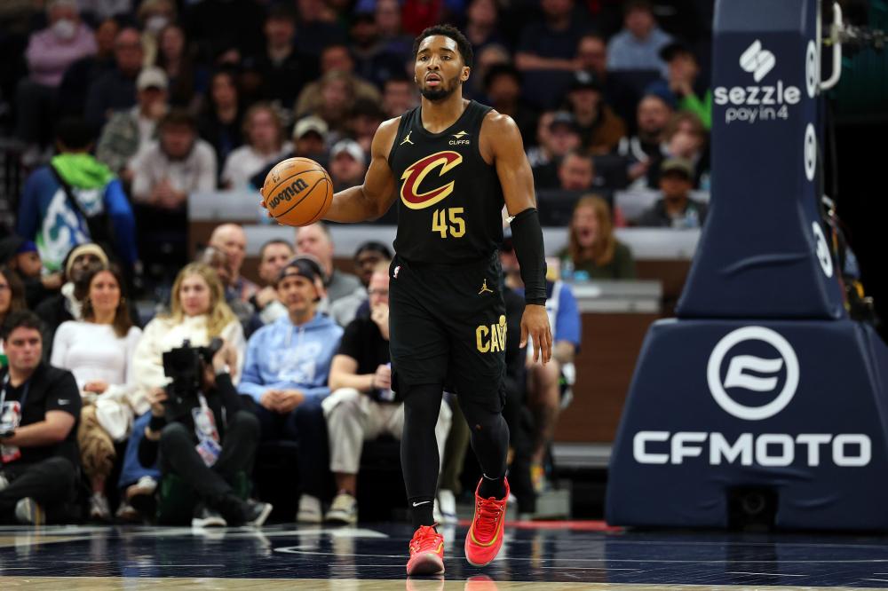 里表现抢眼 里表现抢眼