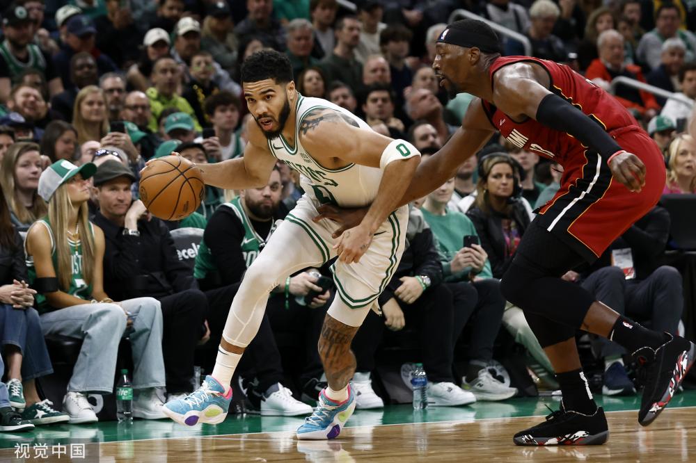 上尽情展示 上尽情展示